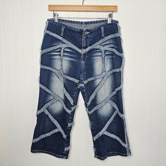 y2k 5-7-9 Capri Jeans Size Medium Low Rise Raw Hem Frayed Distressed Streetwear - Picture 7 of 7